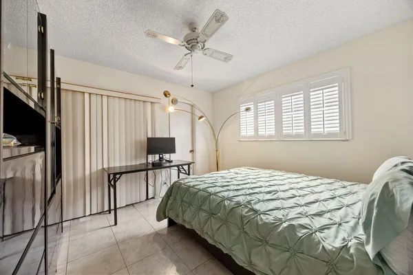 $2,100 | 15072 Ashland Place, Unit 124, Delray Beach, FL 33484