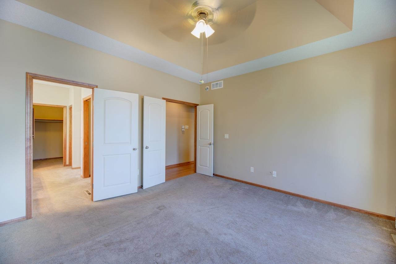 2367 North Lakeway Circle Wichita, KS 67205 - Photo 18 of 36