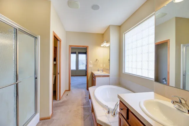 $364,900 | 2367 North Lakeway Circle, Wichita, KS 67205