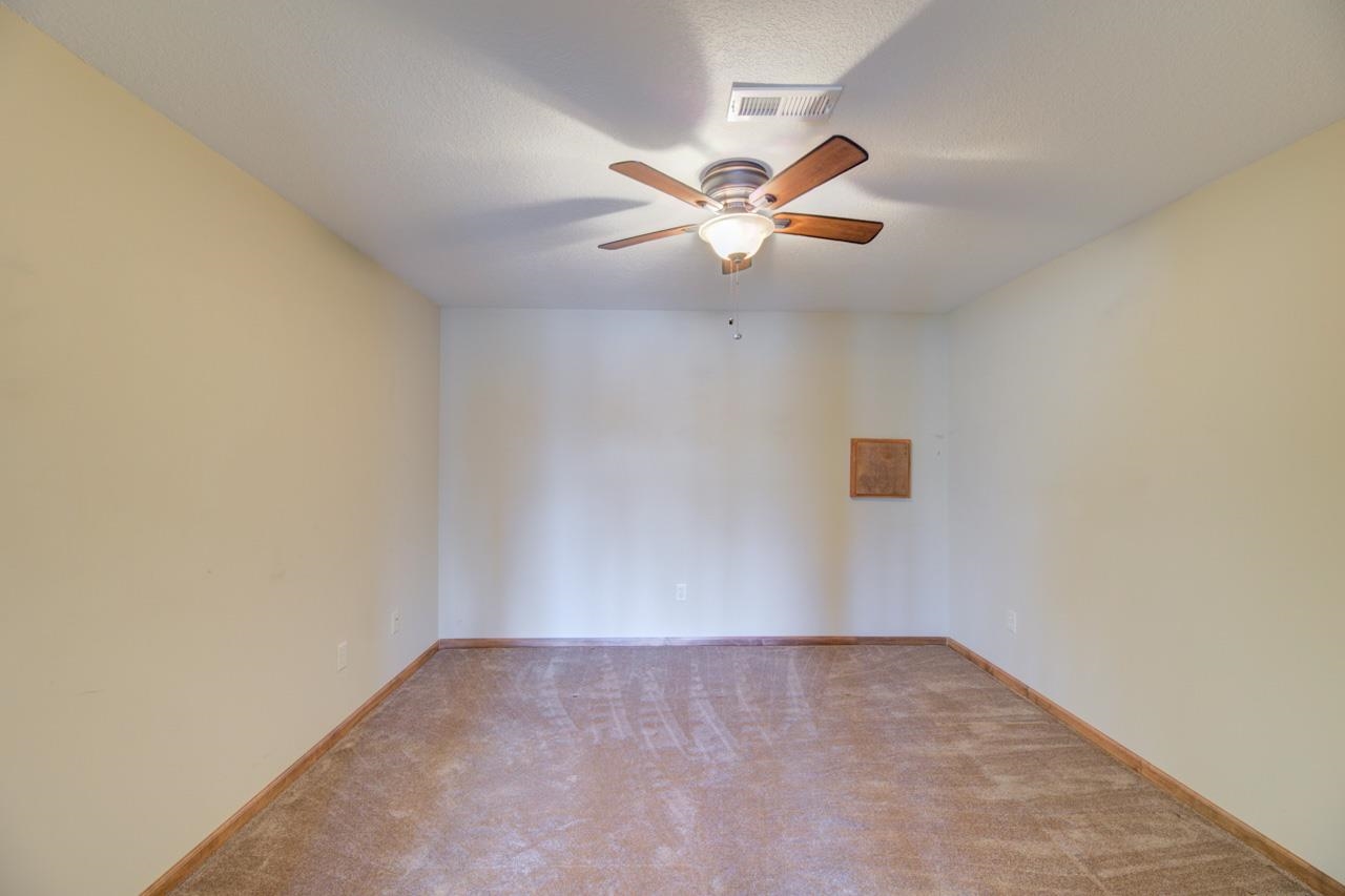 2367 North Lakeway Circle Wichita, KS 67205 - Photo 26 of 36