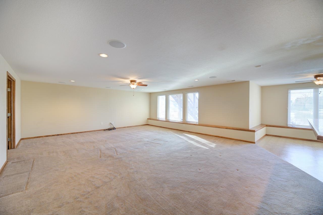 2367 North Lakeway Circle Wichita, KS 67205 - Photo 27 of 36