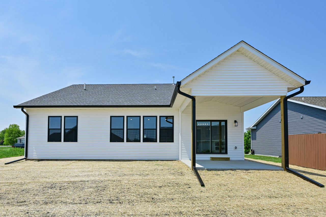 1106 Tamarack Street Delavan, WI 53115 - Photo 27 of 30 Rear View