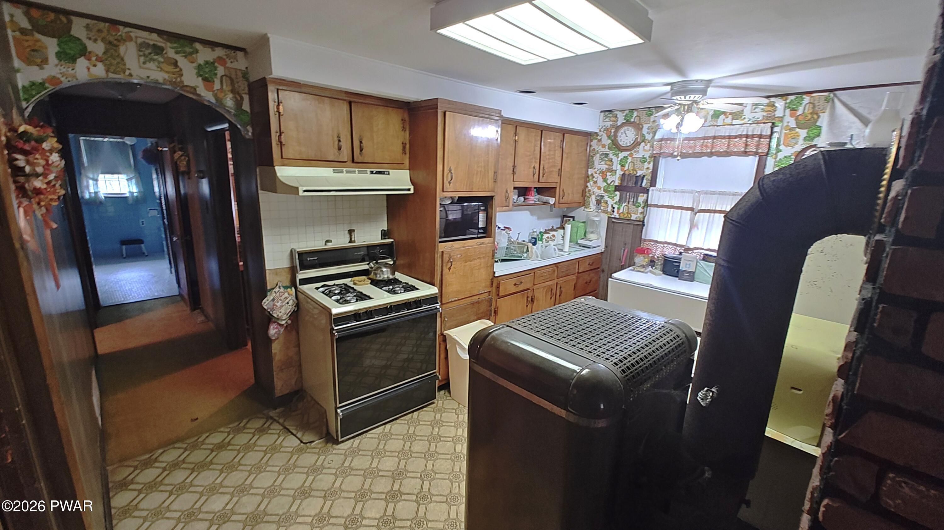 138 Neil Thompson Road Lackawaxen, PA 18435 - Photo 10 of 25