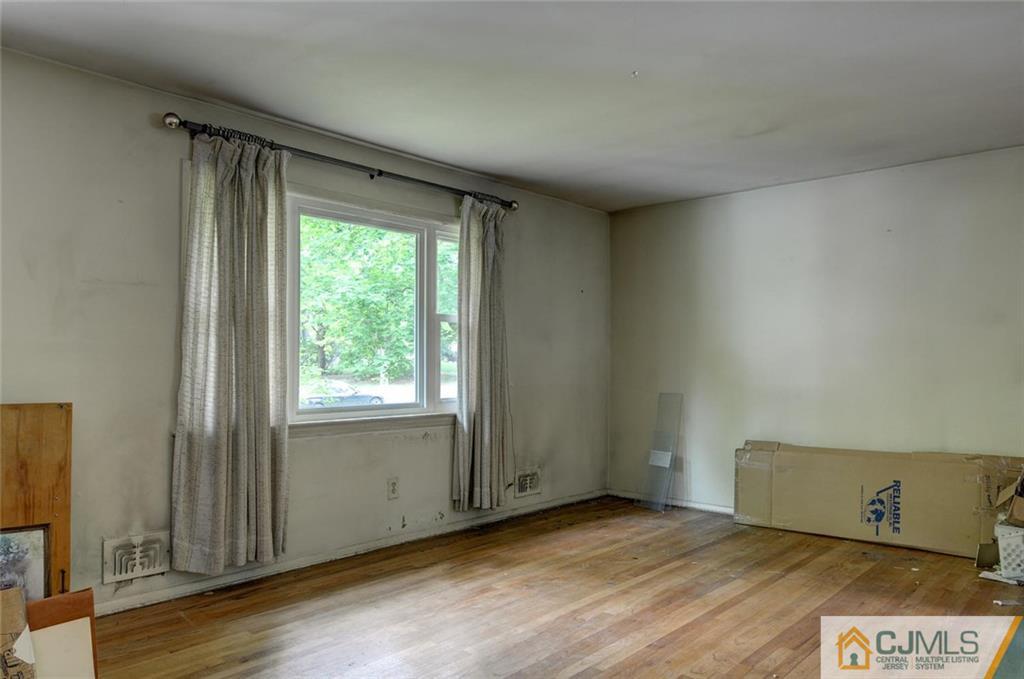 5 Overbrook Road Piscataway, NJ 08854 - Photo 3 of 19 Gallery Image 3