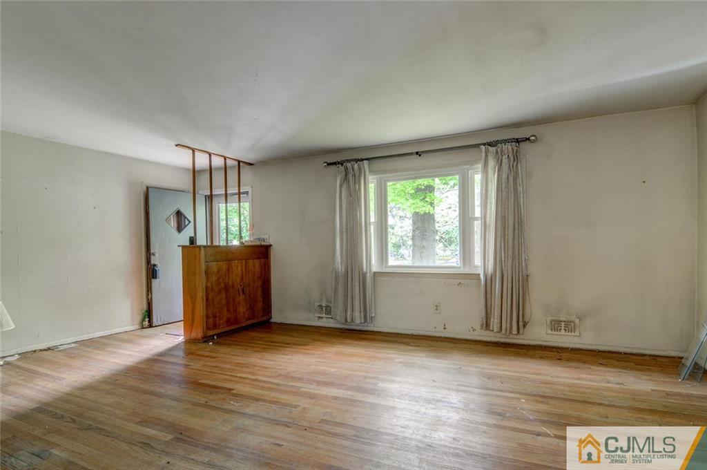 5 Overbrook Road Piscataway, NJ 08854 - Photo 4 of 19 Gallery Image 4