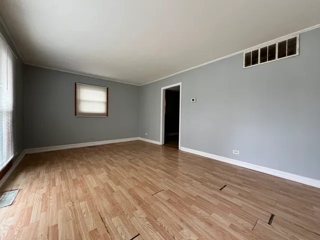 $125,000 | 6 Monee Court, Park Forest, IL 60466