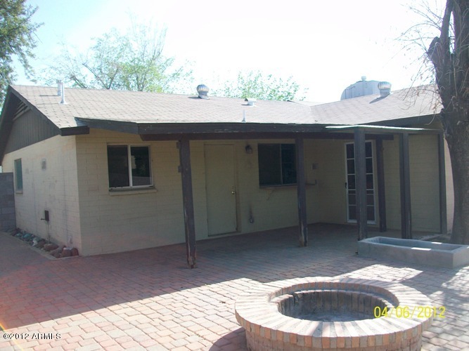 3807 West Dalphin Road Phoenix, AZ 85051 - Photo 8 of 18 Rear