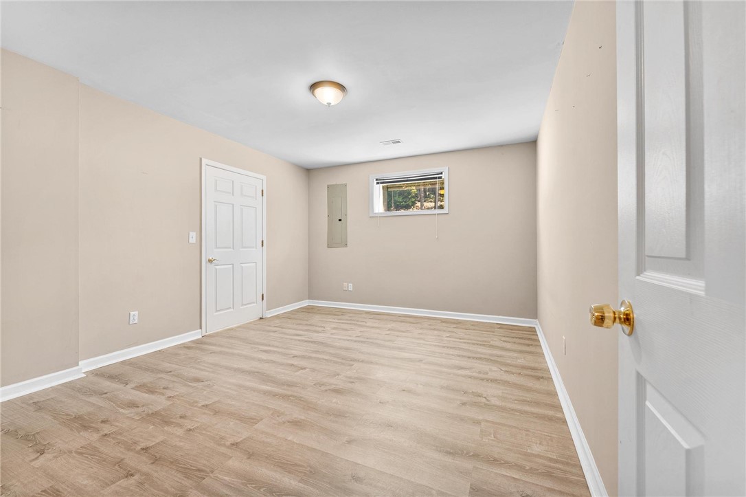 211 Wynmere Way Seneca, SC 29672 - Photo 35 of 49