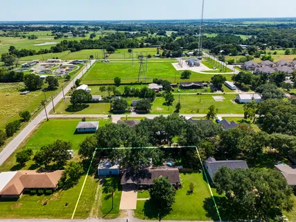$370,000 | 2411 Orange Street, Waller, TX 77484