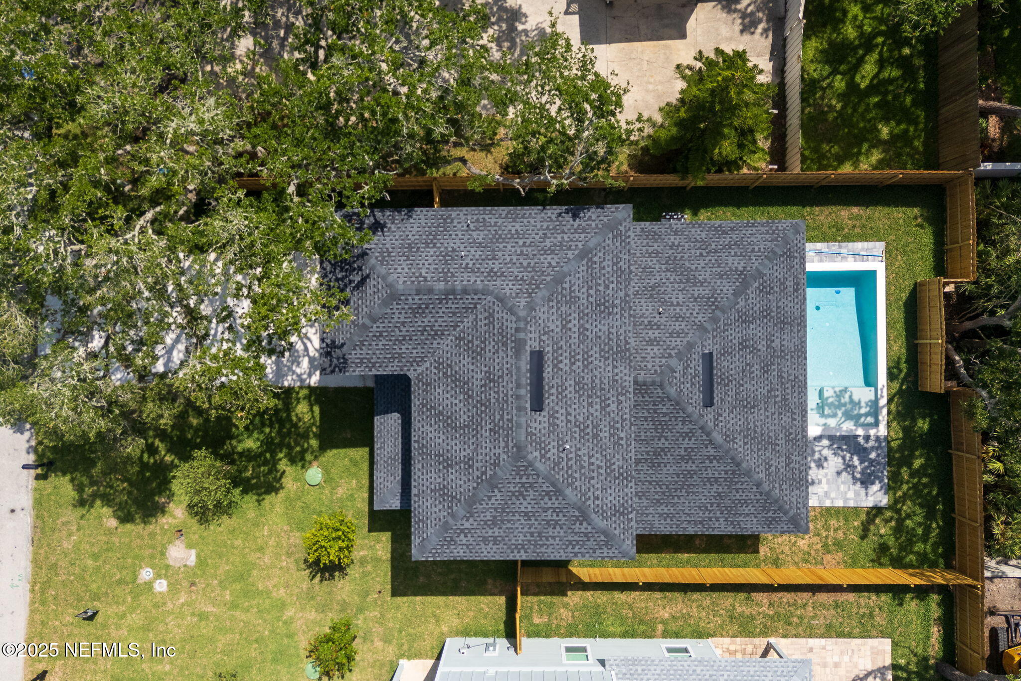 603-609 Twenty Second Street St. Augustine, FL 32084 - Photo 9 of 36 front view of a house with a yard