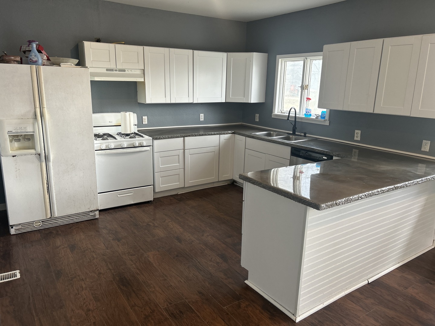 21017 East 1950 N Road Pontiac, IL 61764 - Photo 3 of 10 Gallery Image 3
