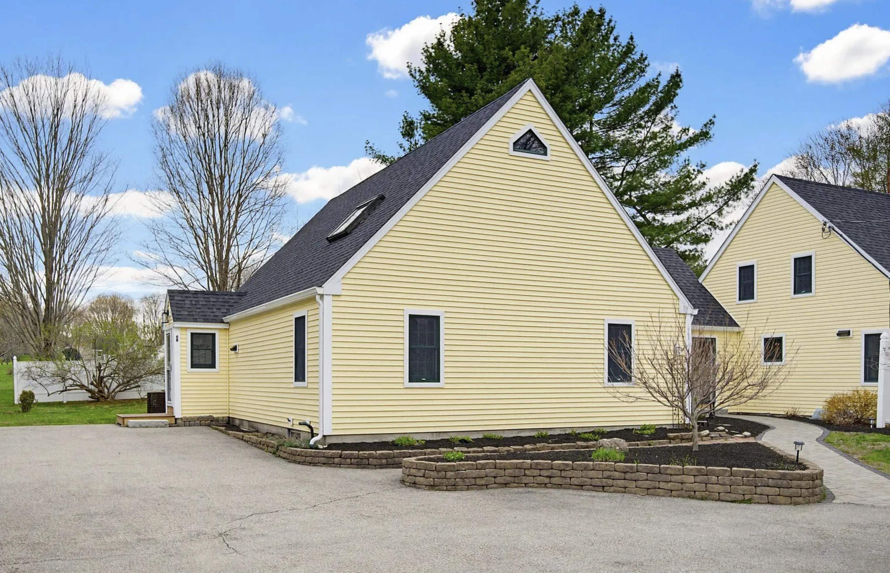 6 B Fifield Lane Stratham, NH 03885 - Photo 3 of 35 Gallery Image 3