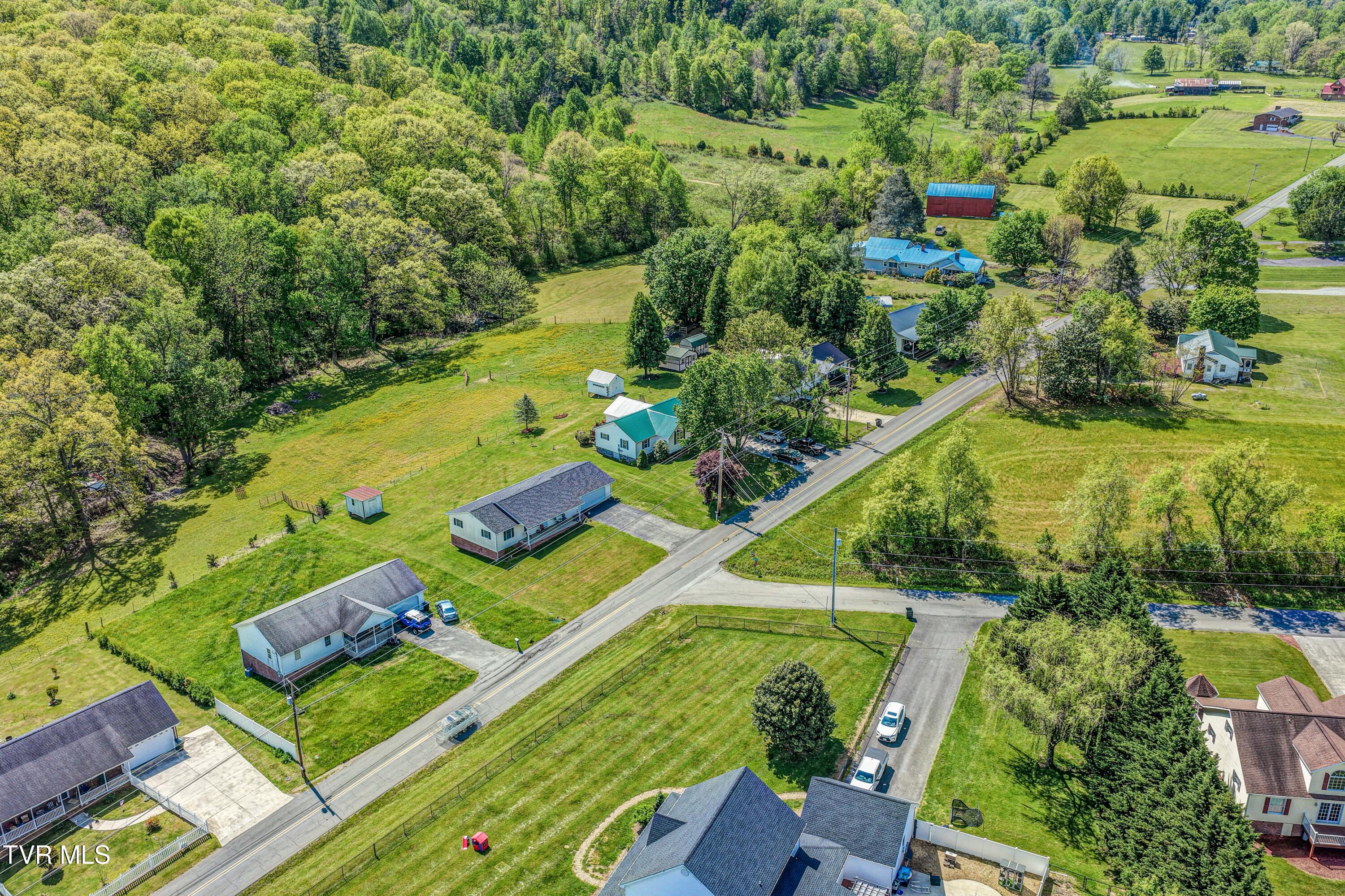 2545 Siam Road Elizabethton, TN 37643 - Photo 74 of 76 DJI_20260420114855_0734_D_5_D_6_D_7_D_8_
