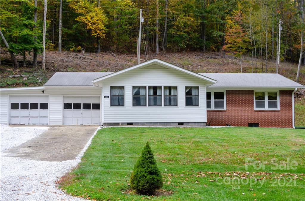520 Chestnut Mountain Road Spruce Pine, NC 28777 - Photo 1 of 30 Gallery Image 1