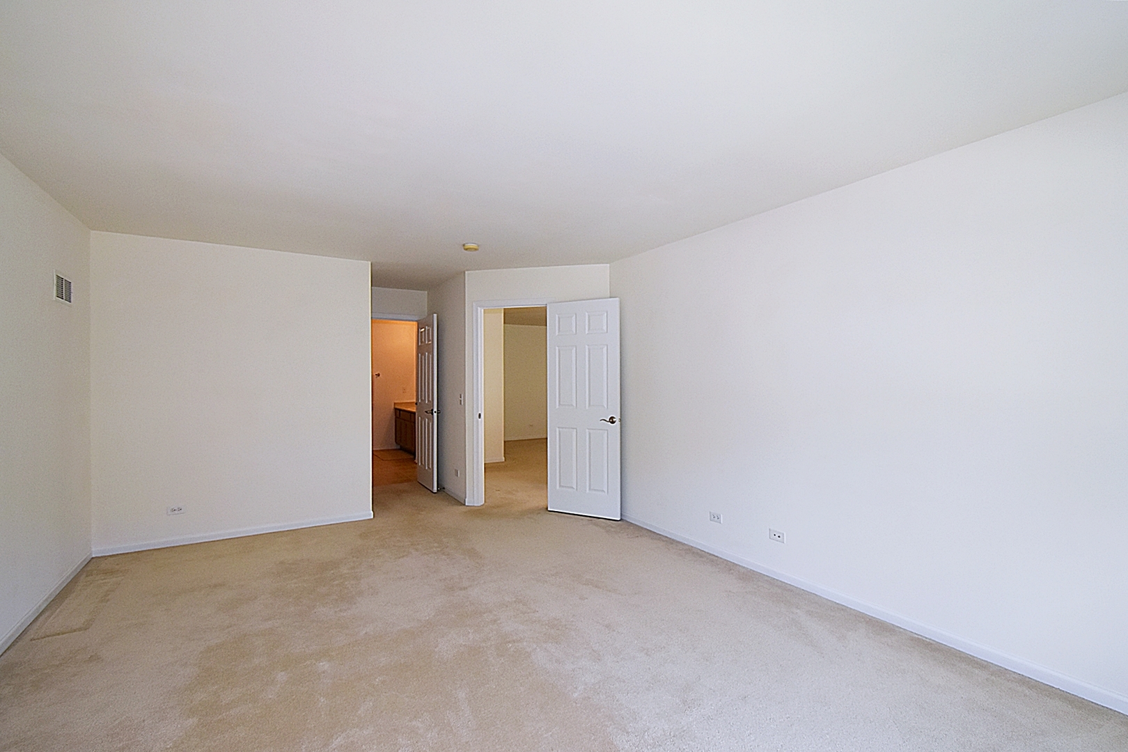 160 Orchards Pass Bartlett, IL 60103 - Photo 23 of 46 a view of an empty room
