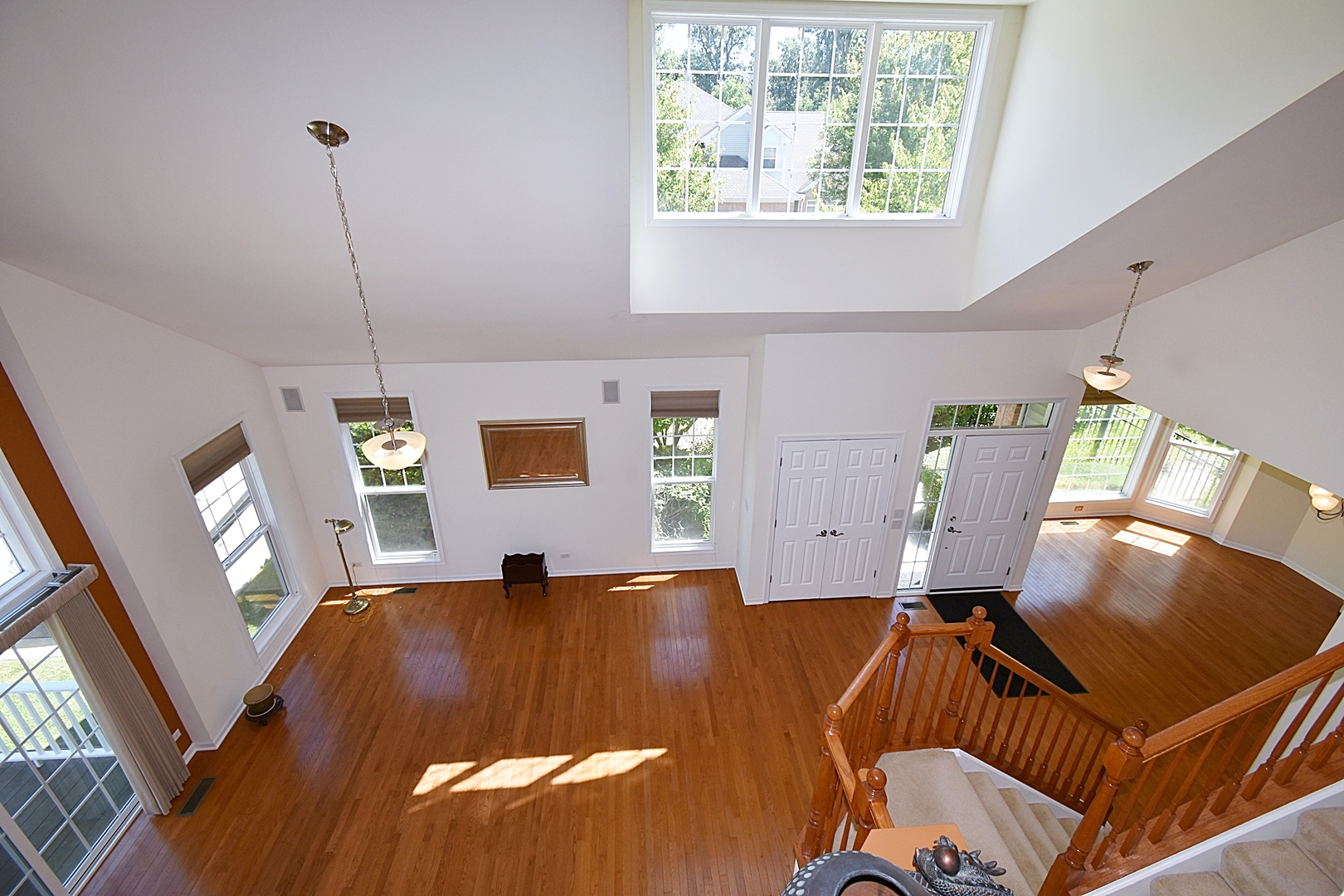 160 Orchards Pass Bartlett, IL 60103 - Photo 28 of 46 a living room with furniture and a window