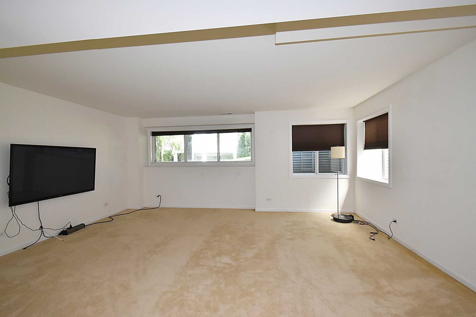 160 Orchards Pass Bartlett, IL 60103 - Photo 39 of 46 a view of an empty room with a window