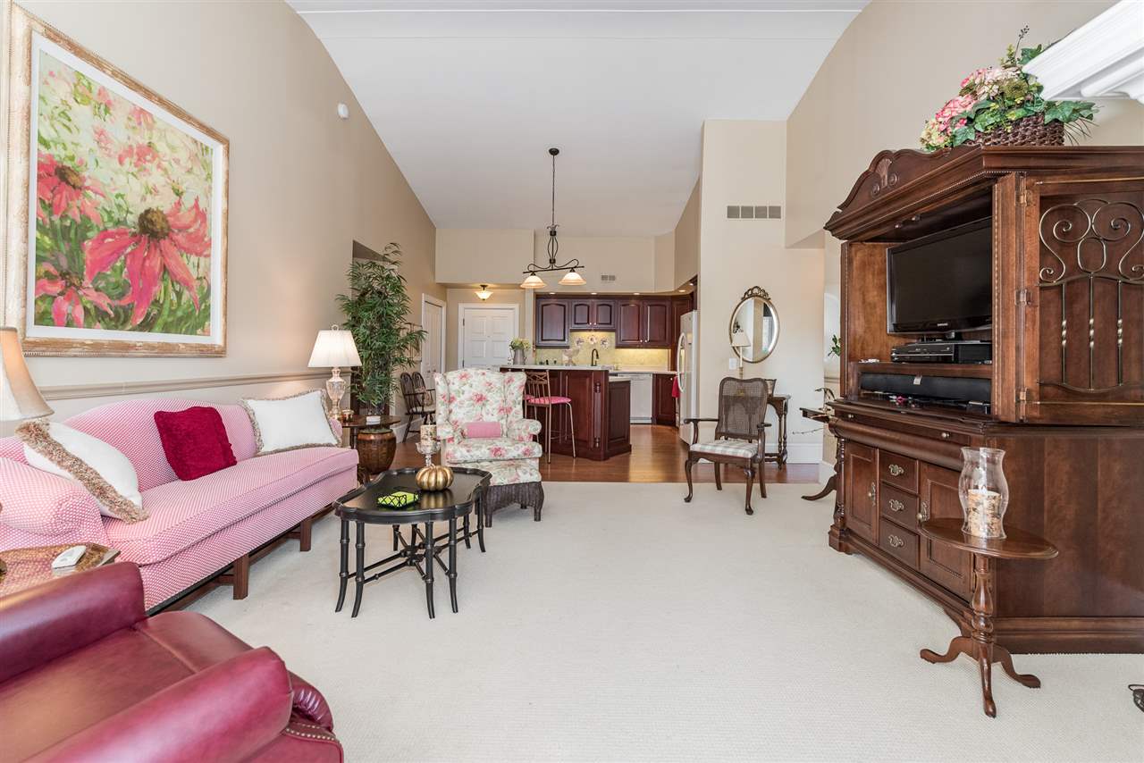 875 GreenView Court, Unit 63 Rochester, MI 48307 - Photo 13 of 81 31397243-12.JPG