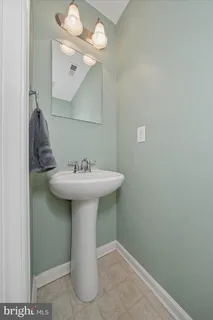 $409,900 | 2 Greenspire Lane, Smyrna, DE 19977