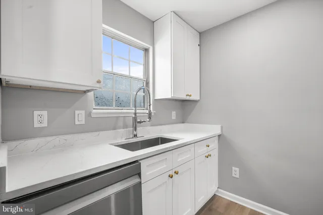 $754,900 | 13512 Apple Barrel Court, Herndon, VA 20171