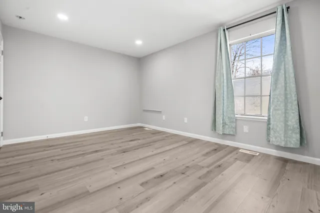 $754,900 | 13512 Apple Barrel Court, Herndon, VA 20171