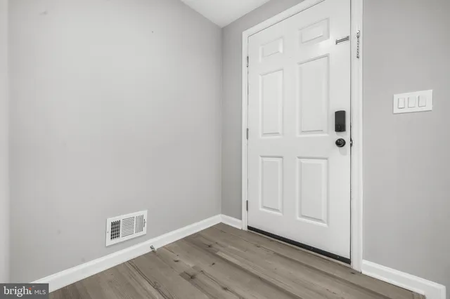 $754,900 | 13512 Apple Barrel Court, Herndon, VA 20171