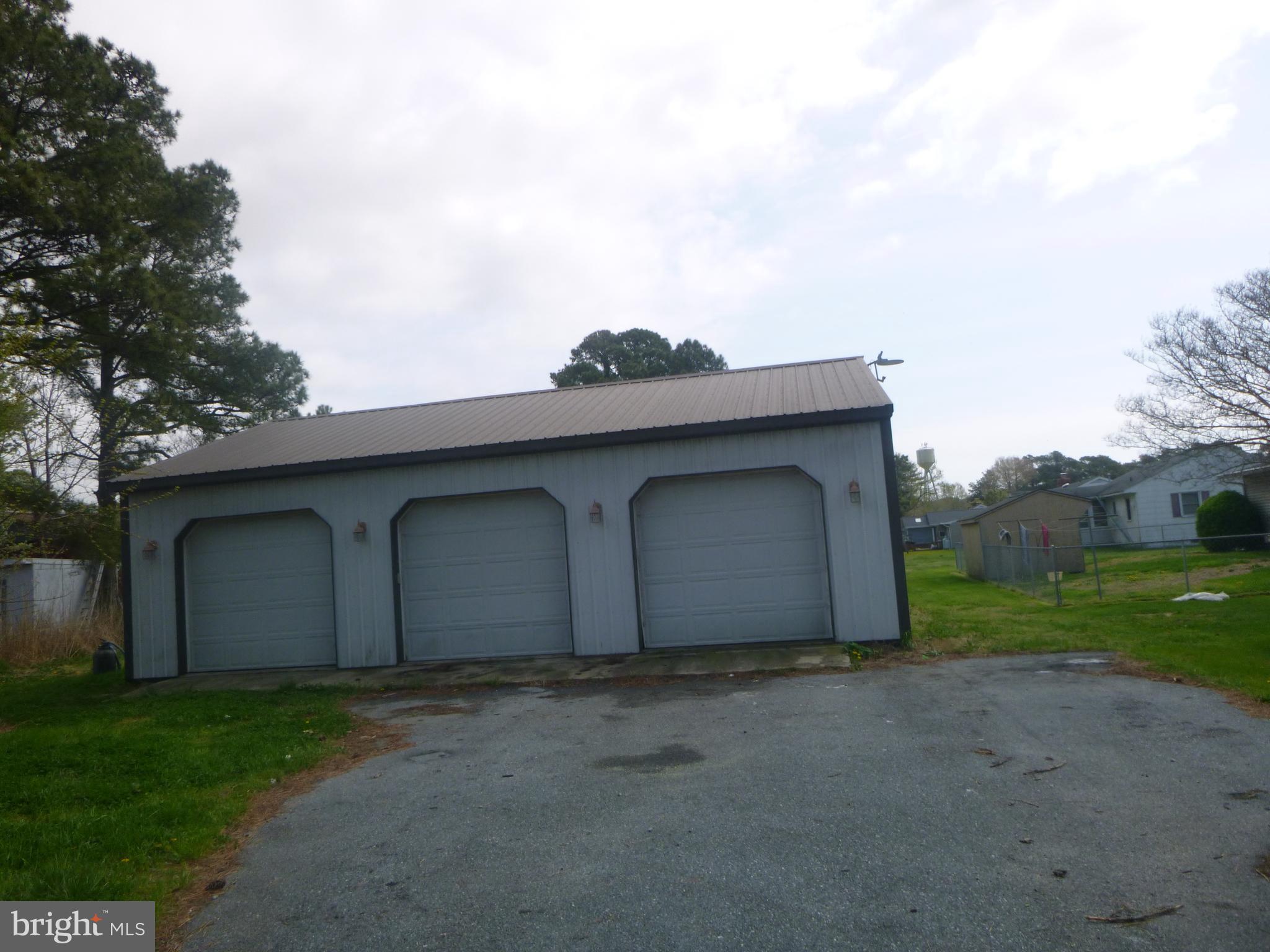 4159 Jacksonville Road Crisfield, MD 21817 - Photo 11 of 12 a house with a outdoor space