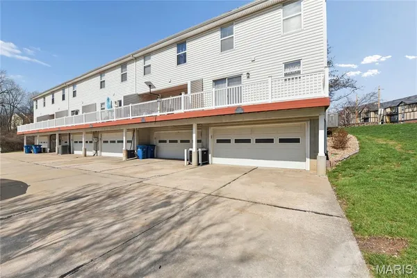 $225,000 | 1539 Bittersweet Court, Unit 1, St. Charles, MO 63303