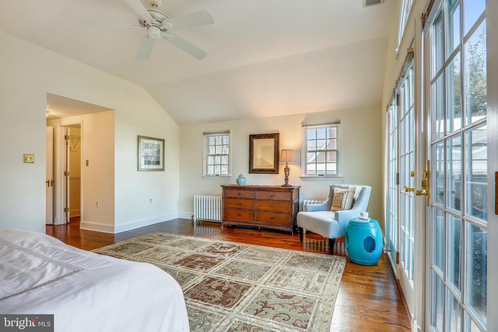 4512 Reno Road Northwest Washington, DC 20008 - Photo 44 of 53 Master suite