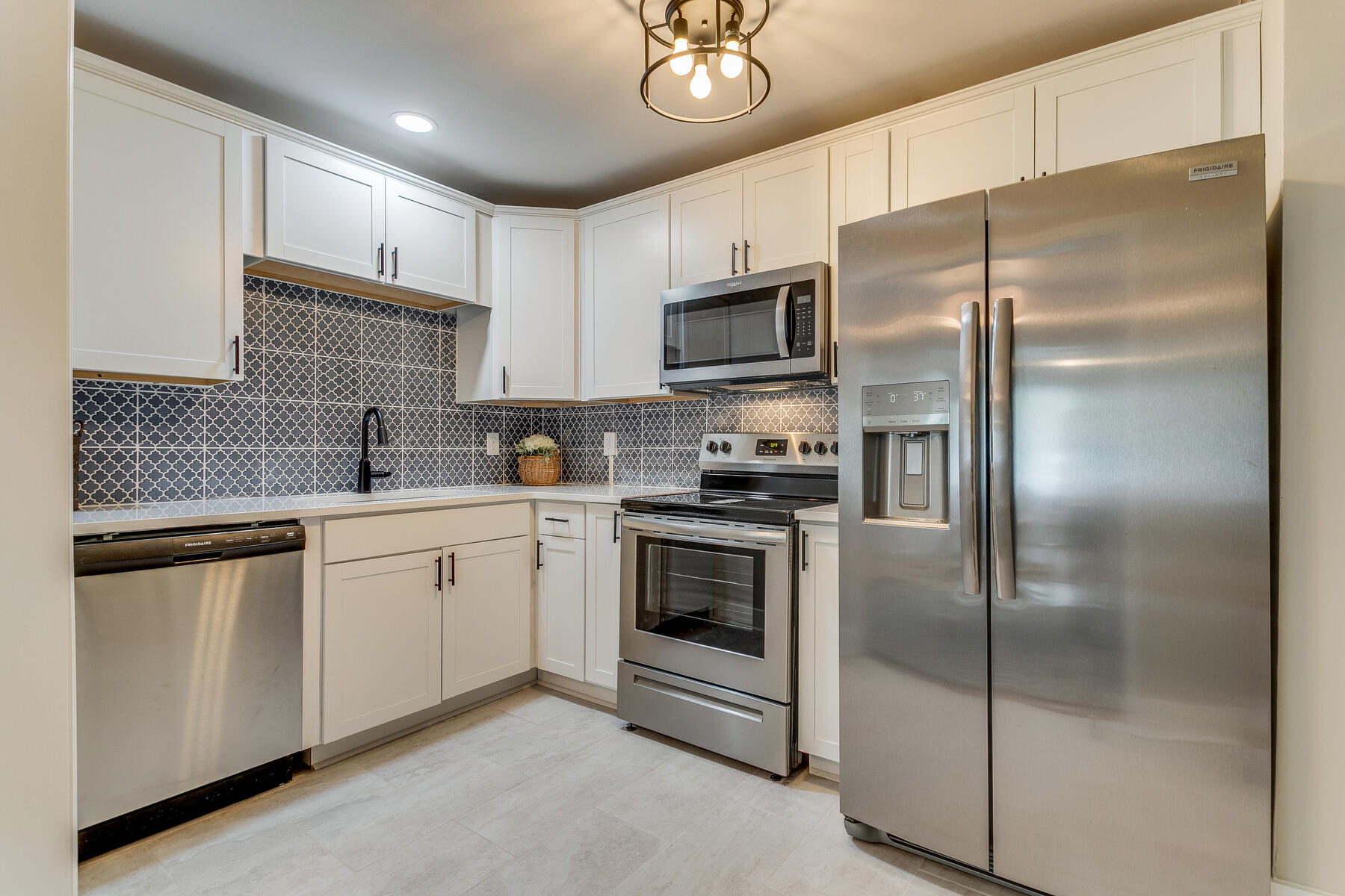 809 Oakdale Road Kingsport, TN 37664 - Photo 13 of 37 26