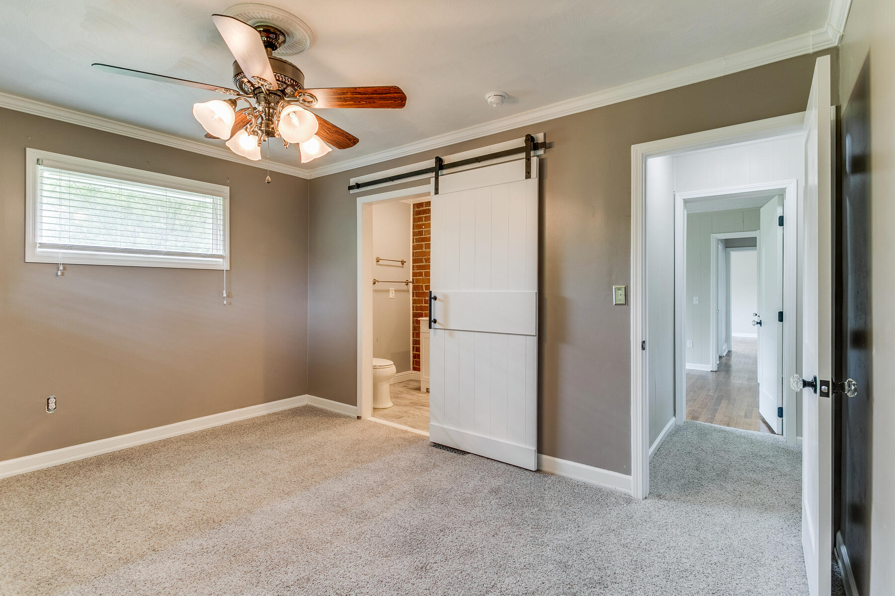 809 Oakdale Road Kingsport, TN 37664 - Photo 17 of 37 34
