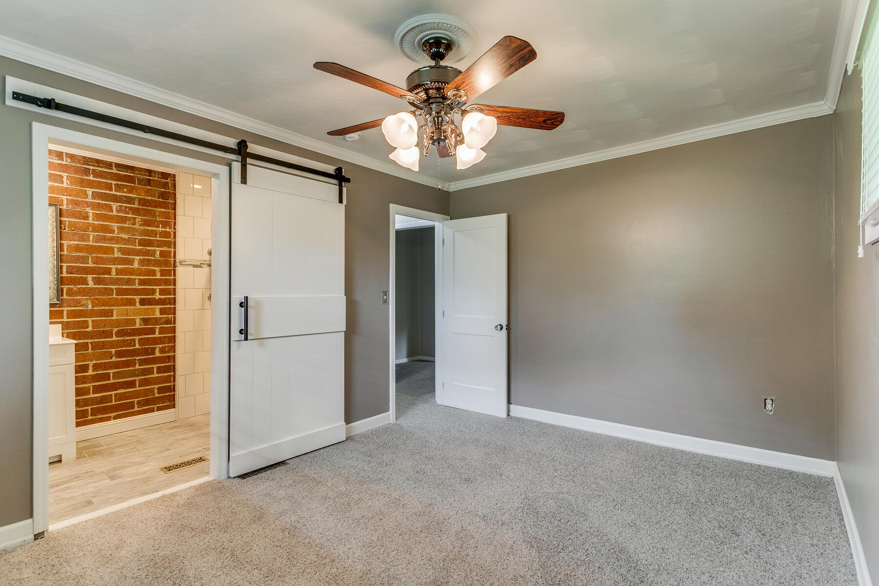 809 Oakdale Road Kingsport, TN 37664 - Photo 18 of 37 36