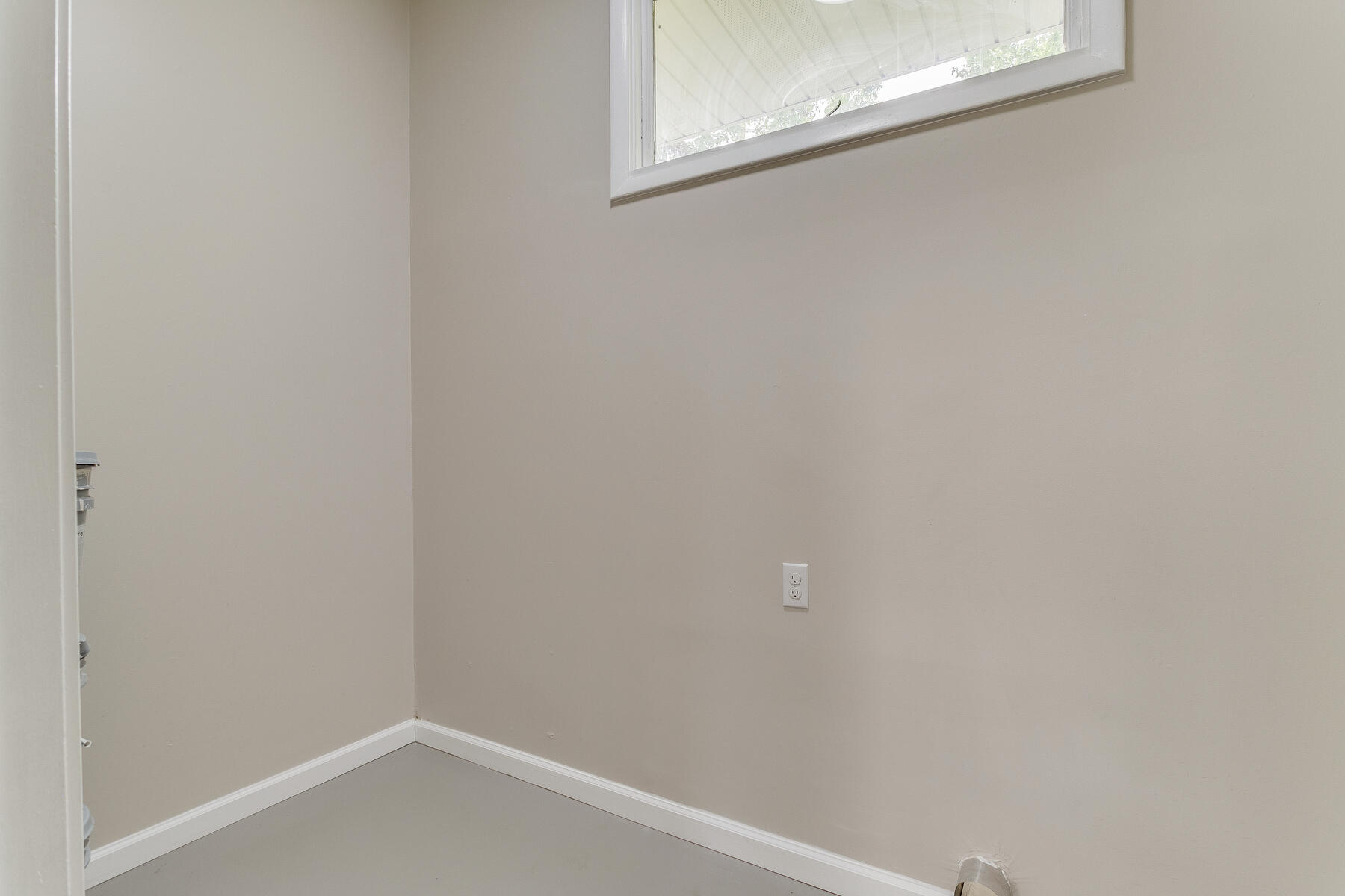 809 Oakdale Road Kingsport, TN 37664 - Photo 31 of 37 62