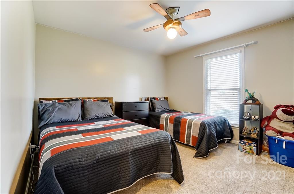 2714 Sunset Road Charlotte, NC 28216 - Photo 21 of 41 Gallery Image 21