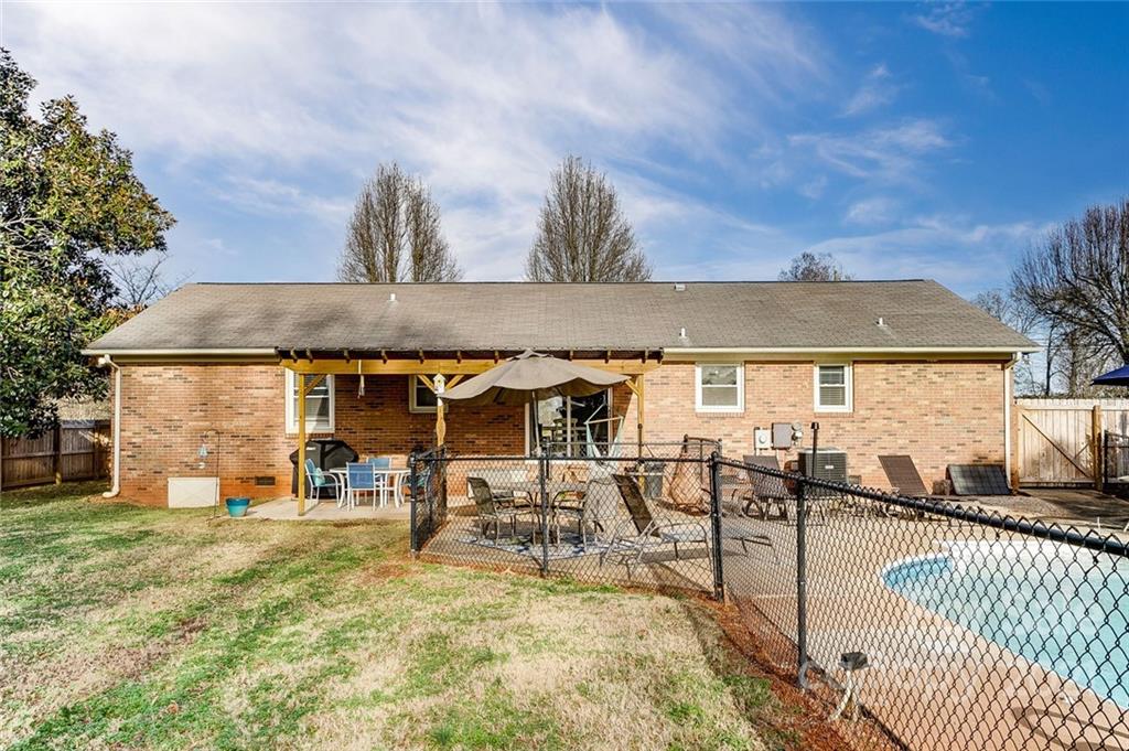 2714 Sunset Road Charlotte, NC 28216 - Photo 25 of 41 Gallery Image 25