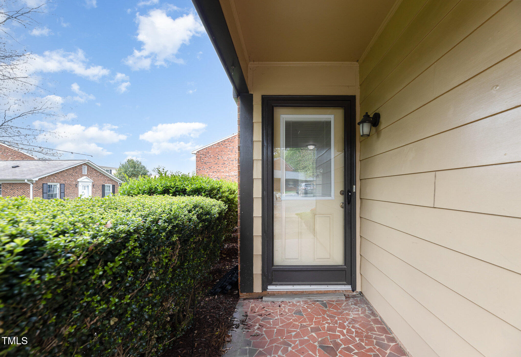 4828 Tower Road, Unit D Greensboro, NC 27410 - Photo 4 of 29 004_id7a4872-edit_792