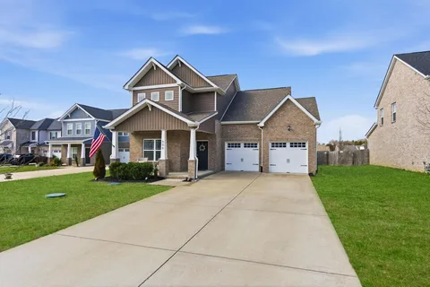 $569,900 | 606 Oakvale Lane, Mount Juliet, TN 37122