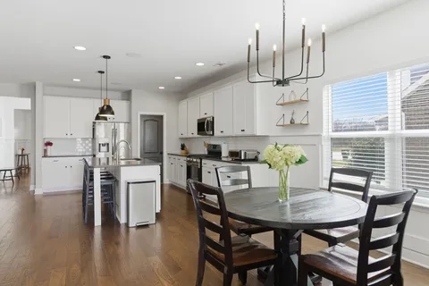 $569,900 | 606 Oakvale Lane, Mount Juliet, TN 37122