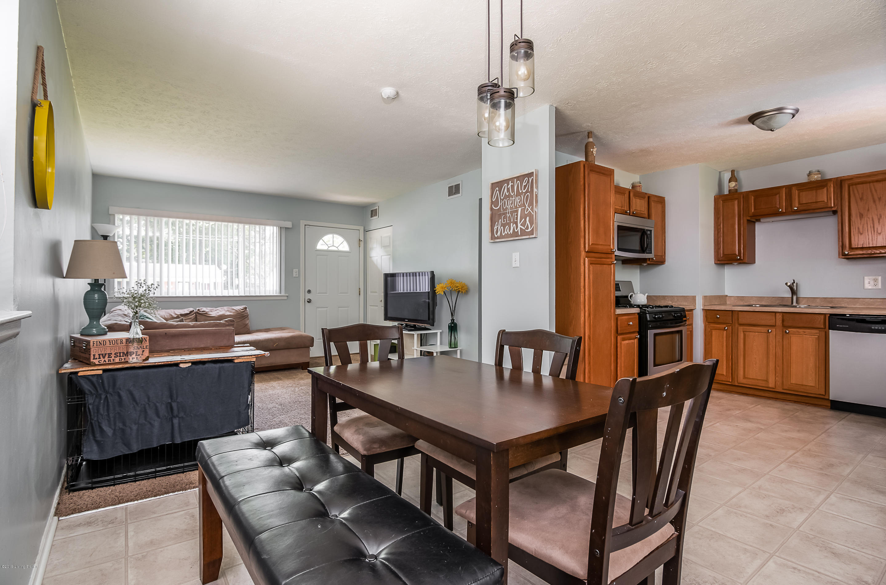 4903 Red Fern Road Louisville, KY 40218 - Photo 8 of 24 Dining Area