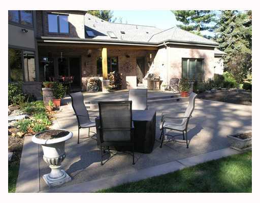 208 Hillcrest Road Fox Chapel, PA 15238 - Photo 7 of 8 Patio/Deck.