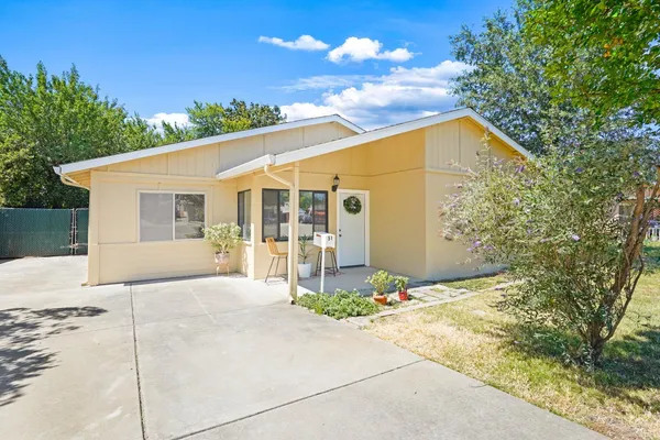 $477,700 | 51 Solano Drive, Dixon, CA 95620