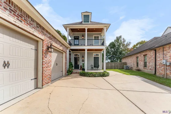 $430,000 | 7088 Rue Lierre Street, Zachary, LA 70791