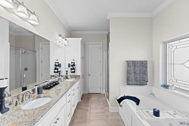 $445,000 | 7088 Rue Lierre Street, Zachary, LA 70791