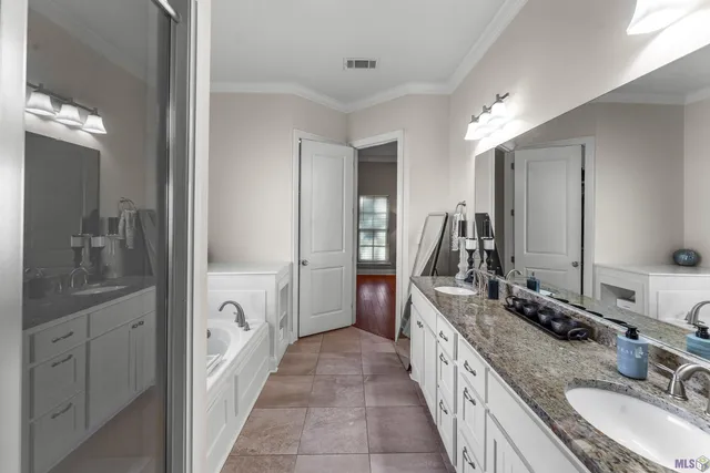 $445,000 | 7088 Rue Lierre Street, Zachary, LA 70791