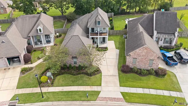 $445,000 | 7088 Rue Lierre Street, Zachary, LA 70791