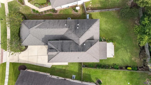 $445,000 | 7088 Rue Lierre Street, Zachary, LA 70791