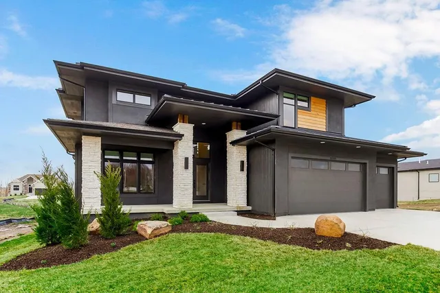 $915,570 | 16767 South Fellows Street, Greenwood, MO 64034