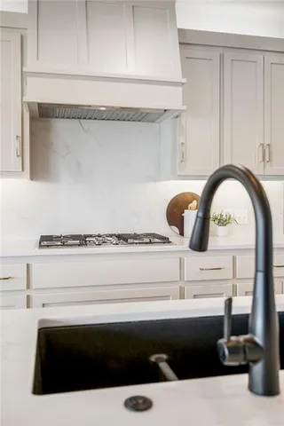 $915,570 | 16767 South Fellows Street, Greenwood, MO 64034