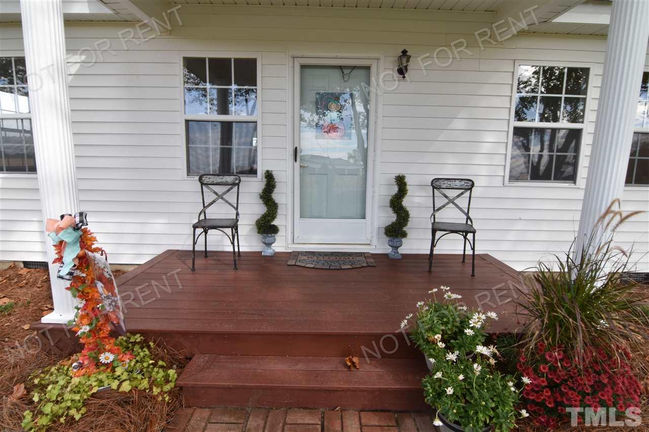 300 Starline Road Selma, NC 27576 - Photo 4 of 28 Gallery Image 4