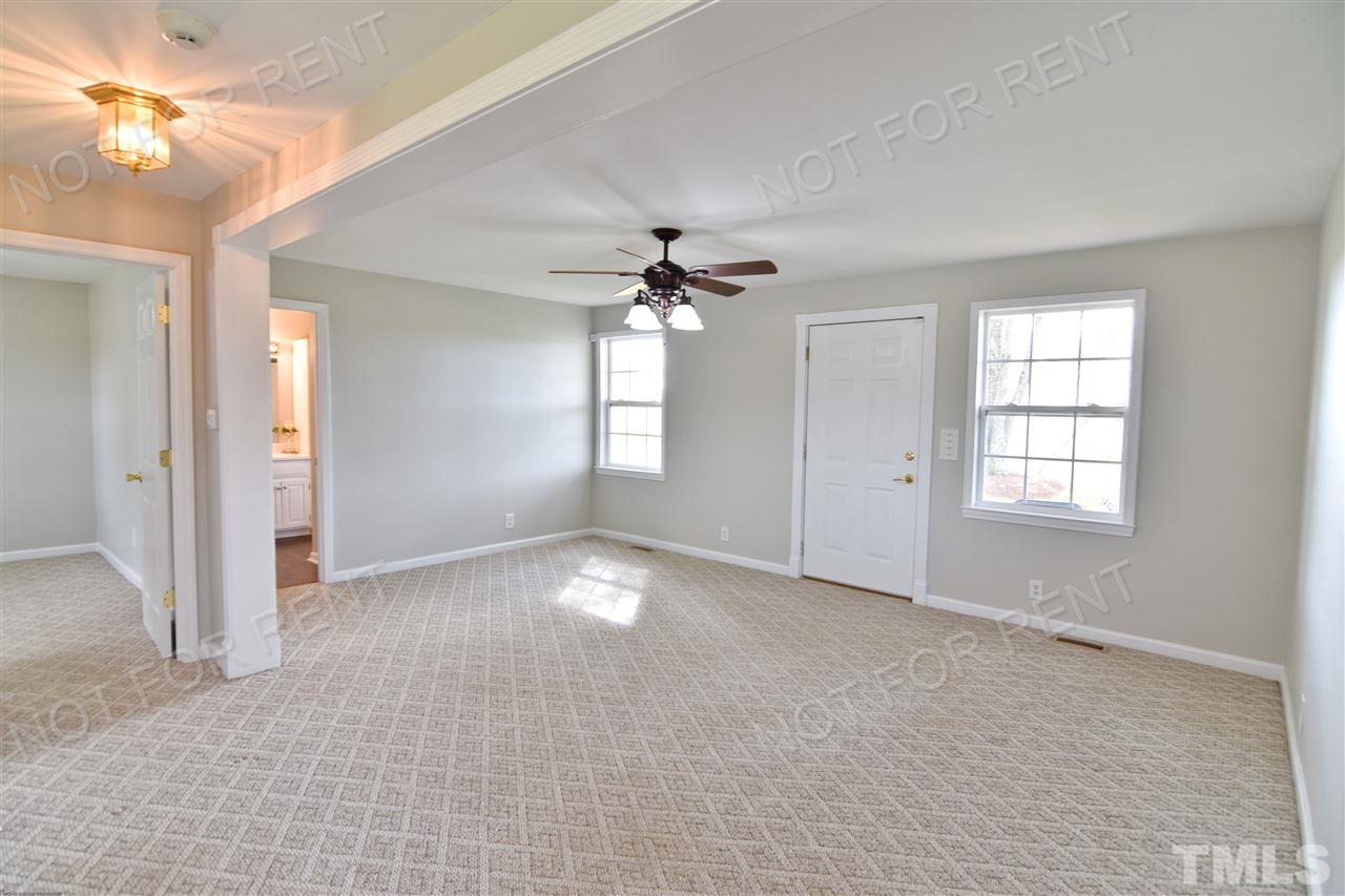 300 Starline Road Selma, NC 27576 - Photo 9 of 28 Gallery Image 9
